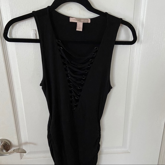 Deep V corset Little Black Dress - Picture 4 of 8